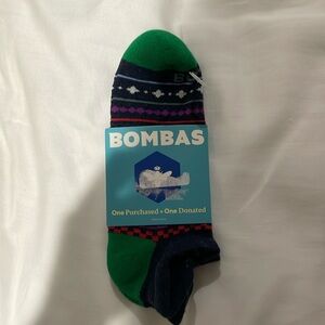 NWT Bombas midweight ankle socks in size large